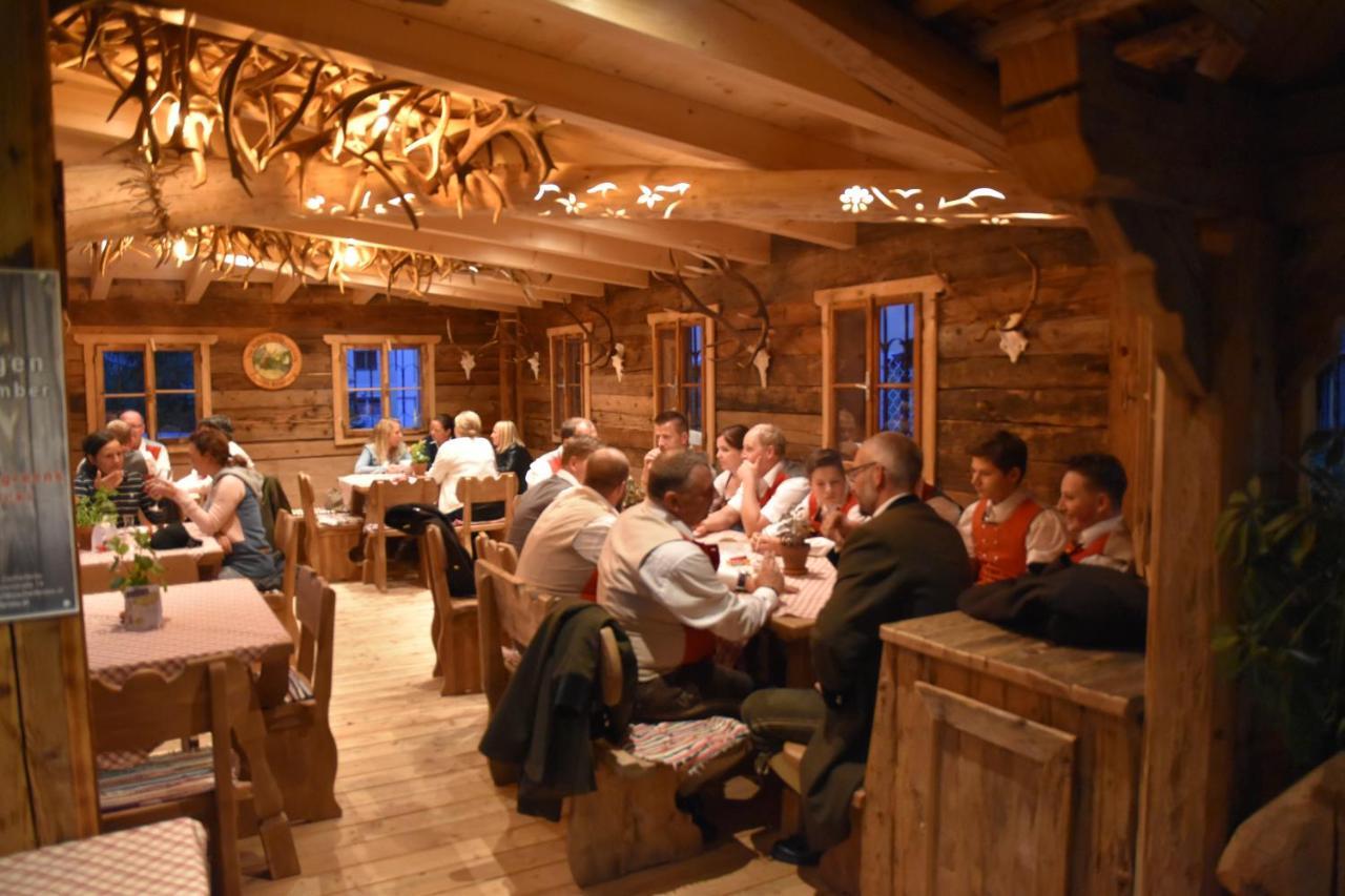 Gasthof Zacherlbraeu Bruck an der Grossglocknerstrasse Exterior photo
